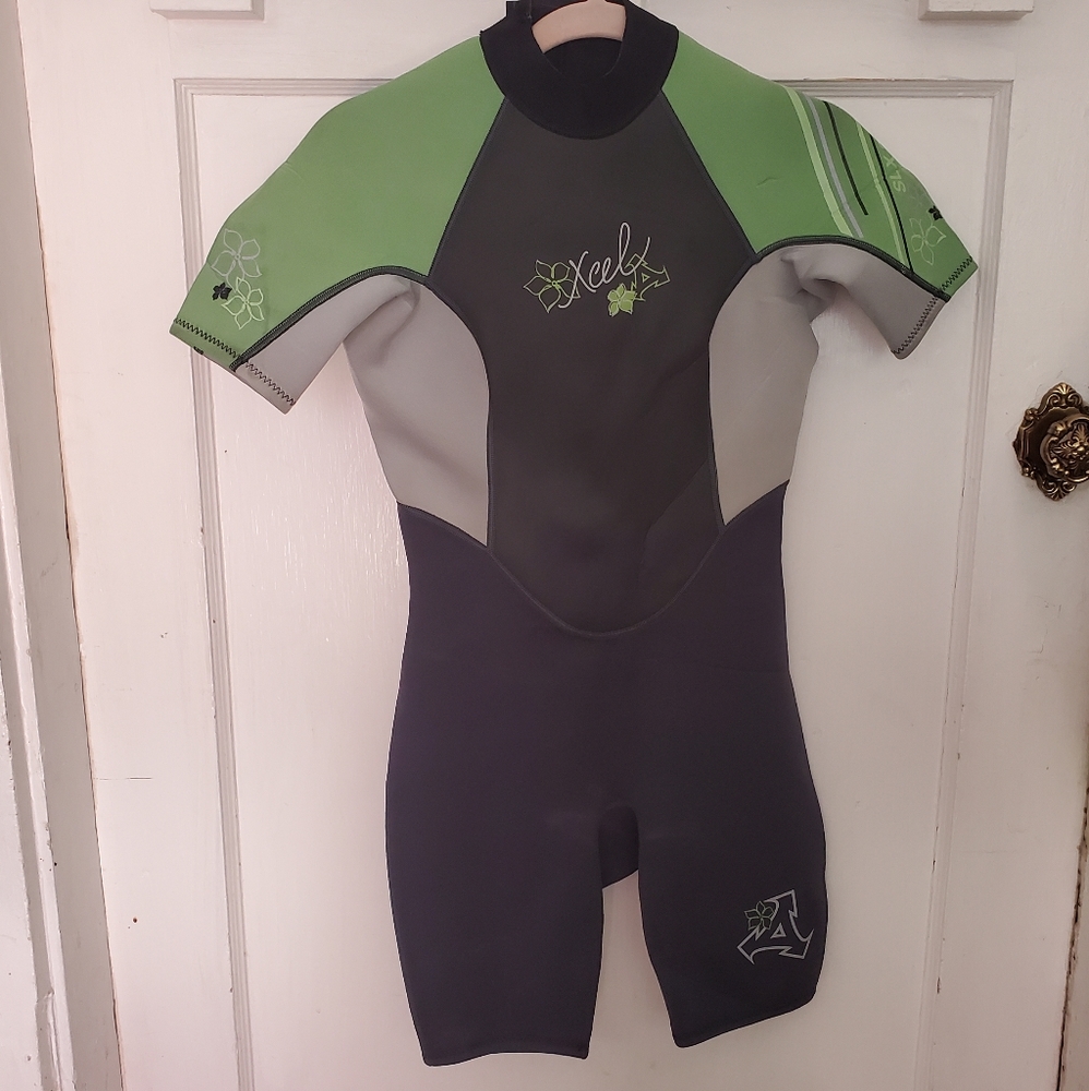 Xcel Women's Sz 6 Springsuit Shorty Wetsuit